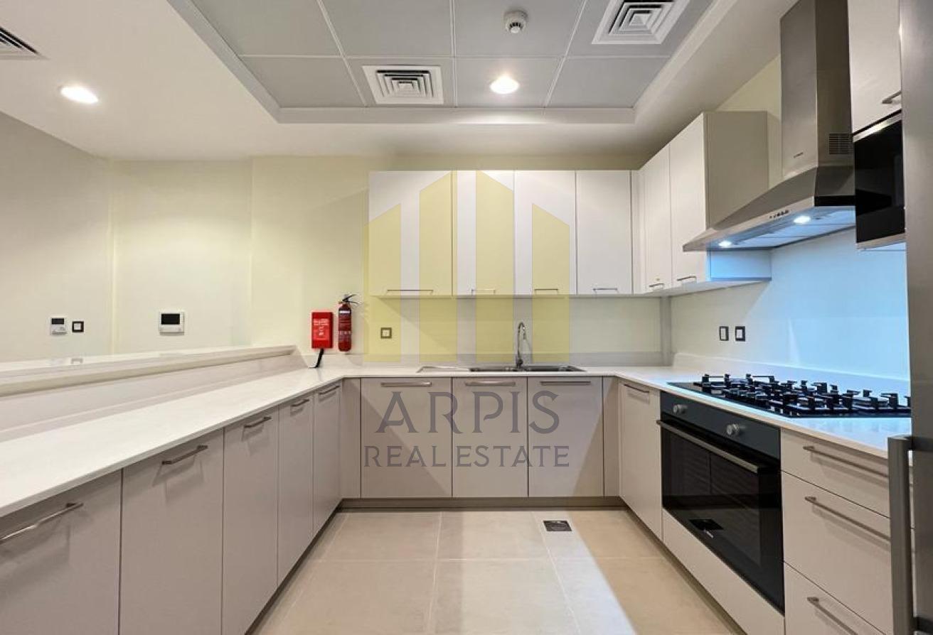 Fully furnished 2BHK | Near to metro | Spacious photo 3