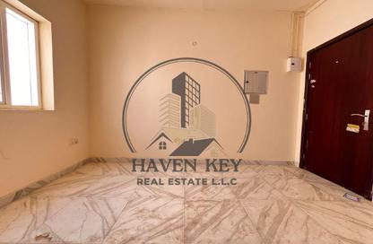 Apartment - Studio - 1 for rent in Muwailih Building - Muwaileh - Sharjah