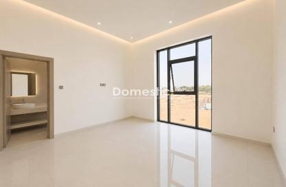 Villa - 5 - 6 for rent in Al Aweer 1 - Al Aweer - Dubai