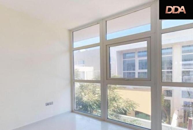 73112818 - Property Image 3