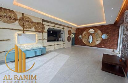 Apartment - 2 Bedrooms - 3 Bathrooms for rent in Golf Tower - Dubai Sports City - Dubai