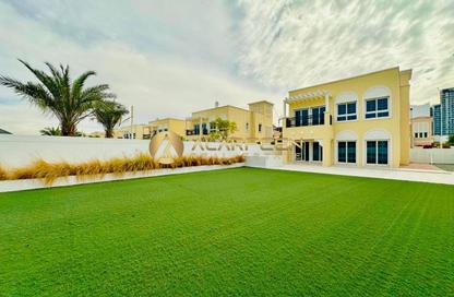Villa - 2 Bedrooms - 4 Bathrooms for rent in District 16L - Jumeirah Village Circle - Dubai