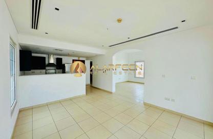 Villa - 2 Bedrooms - 4 Bathrooms for rent in District 16L - Jumeirah Village Circle - Dubai Villa - 2 Bedrooms - 4 Bathrooms for rent in District 16L - Jumeirah Village Circle - Dubai