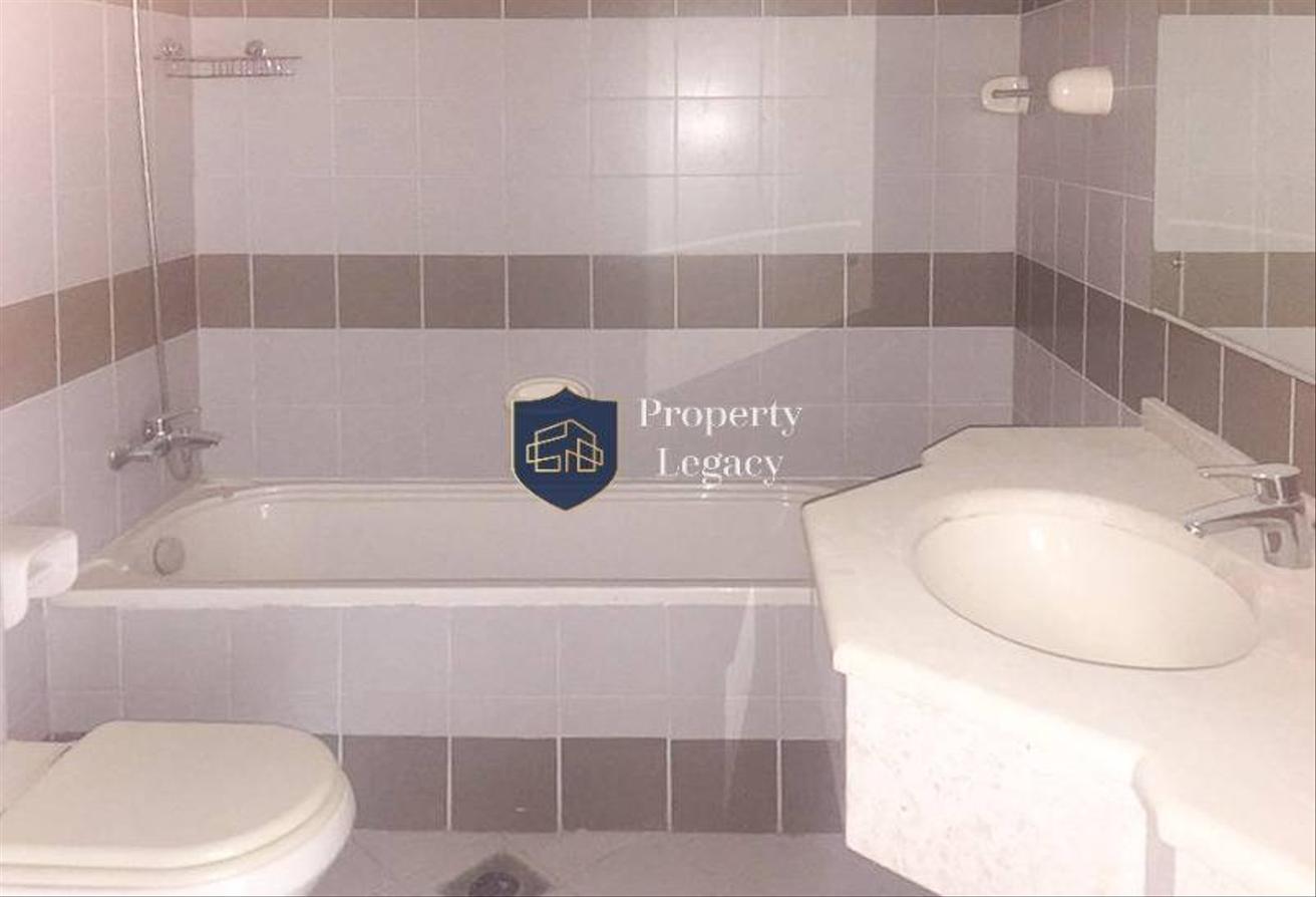 Elegant Layout | Prime Location | Vacant Now photo 6