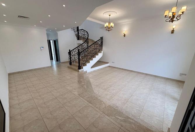 70289635 - Property Image 2