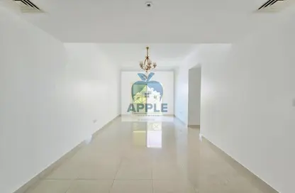 Apartment - 3 Bedrooms - 3 Bathrooms for rent in Muwaileh Commercial - Sharjah