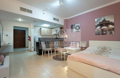 Apartment - Studio - 1 Bathroom for rent in Burj Al Nujoom - Downtown Dubai - Dubai Apartment - Studio - 1 Bathroom for rent in Burj Al Nujoom - Downtown Dubai - Dubai