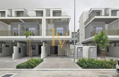 Townhouse - 4 - 4 for rent in Camelia - Damac Hills 2 - Dubai Townhouse - 4 - 4 for rent in Camelia - Damac Hills 2 - Dubai