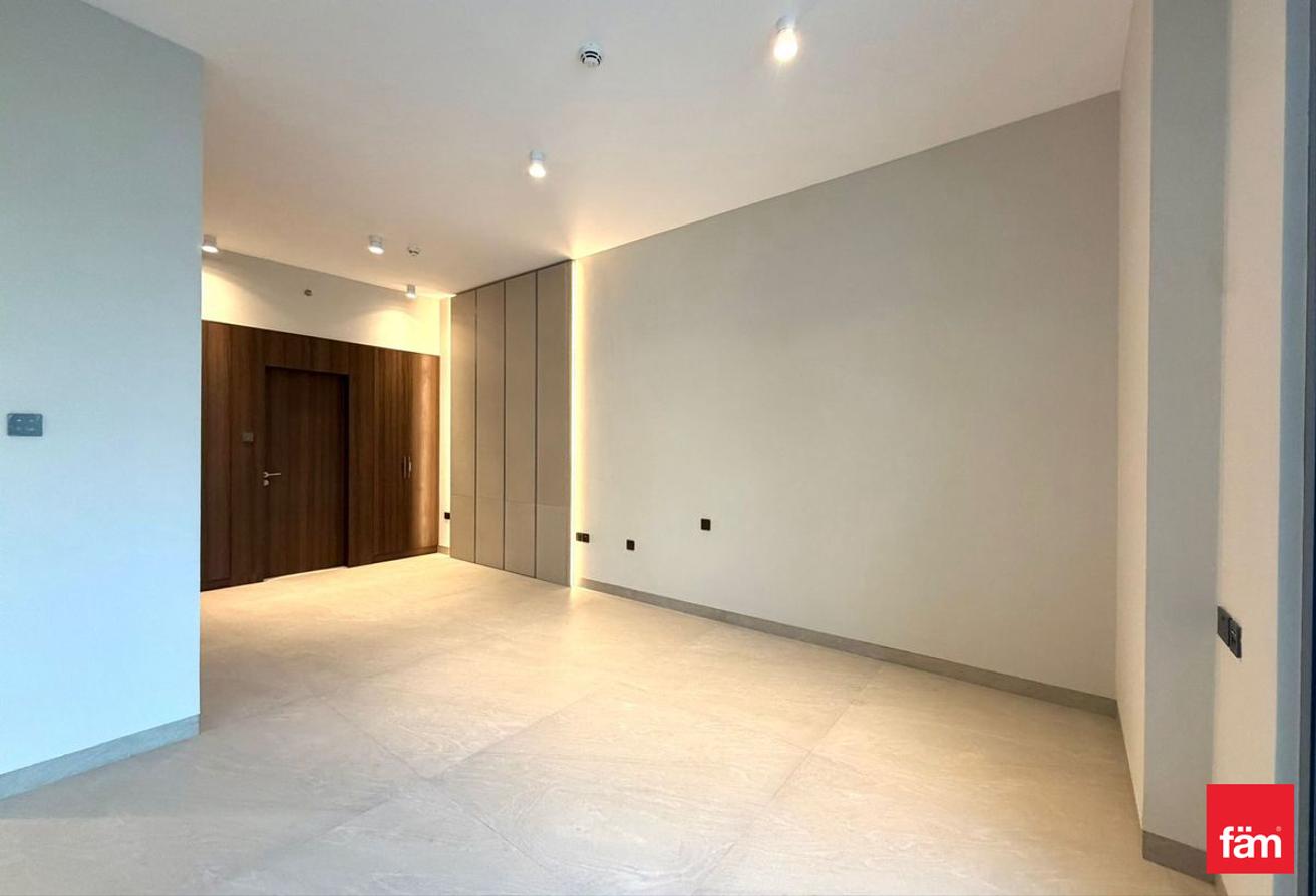 Luxury Studio for Rent in Stonehenge Residences photo 5