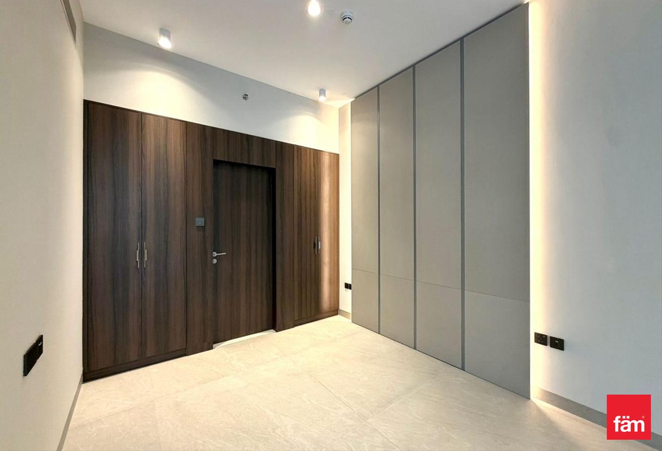 Luxury Studio for Rent in Stonehenge Residences photo 6