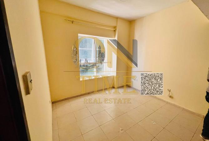 127912344 - Property Main Image