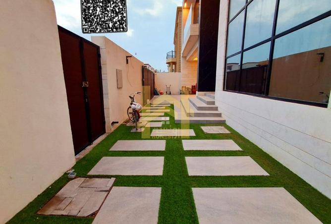 83228563 - Property Image 3