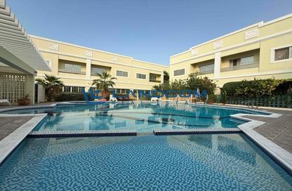 Villa - 4 Bedrooms - 4 Bathrooms for rent in Jumeirah 1 Villas - Jumeirah 1 - Jumeirah - Dubai