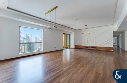 Apartment - 4 Bedrooms - 4 Bathrooms for sale in Rimal 5 - Rimal - Jumeirah Beach Residence - Dubai