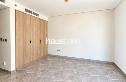 Apartment - Studio - 1 for sale in Peninsula Two - Peninsula - Business Bay - Dubai