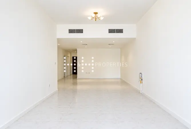 156158594 - Property Image 2