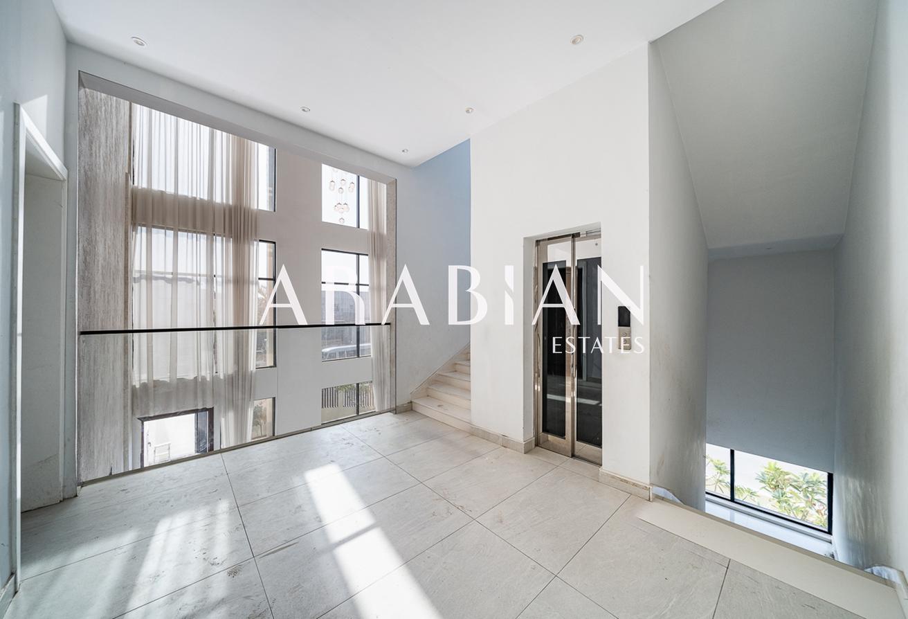 Luxury Villa | Premium Location | Elevator I photo 3