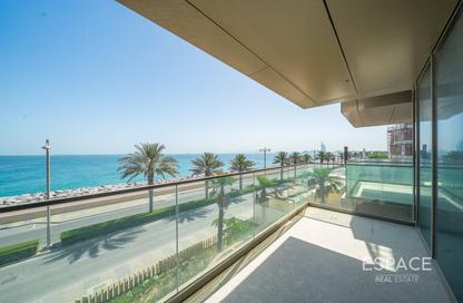 Apartment - 3 Bedrooms - 5 Bathrooms for sale in Ellington Beach House - The Crescent - Palm Jumeirah - Dubai