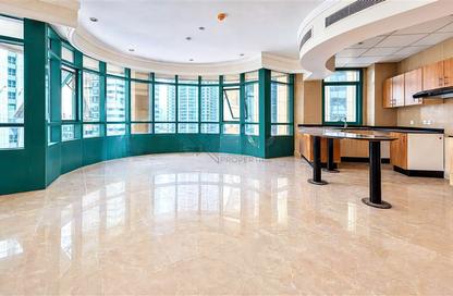 Apartment - 2 Bedrooms - 2 Bathrooms for rent in Marina Crown - Dubai Marina - Dubai