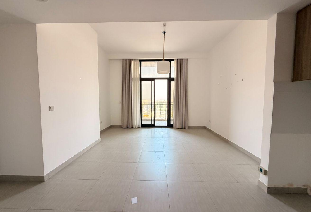 Spacious Unfurnished 2BR | Park Location photo 14