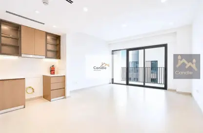 High Floor | Corner Unit | Creek & Courtyard View, photo 5