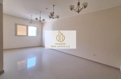 Apartment - 1 Bedroom - 2 Bathrooms for rent in Muwailih Building - Muwaileh - Sharjah