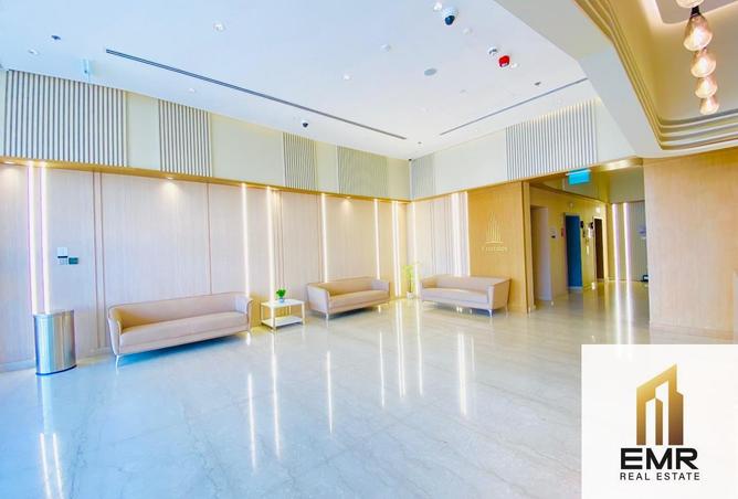 AC Free Gas Free | Close To Metro | Prime Location photo 2