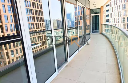 شقة - 3 غرف نوم - 4 حمامات للايجار في يونايتد سكوير - الخالدية - أبوظبي