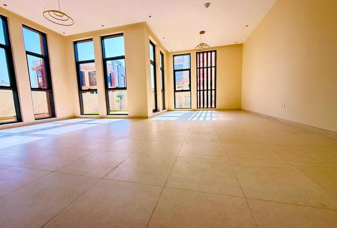 98711722 - Property Image 3