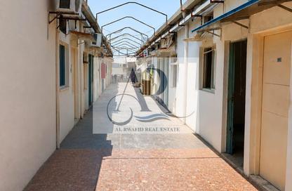 سكن عمال - استوديو - 8 حمامات للايجار في عجمان الصناعية 1 - المنطقة الصناعية - عجمان سكن عمال - استوديو - 8 حمامات للايجار في عجمان الصناعية 1 - المنطقة الصناعية - عجمان