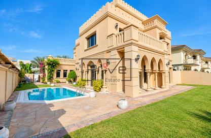 Villa - 5 - 6 for rent in Garden Homes Frond A - Garden Homes - Palm Jumeirah - Dubai