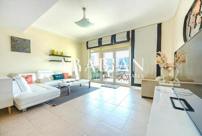 74244379 - Property Image 2