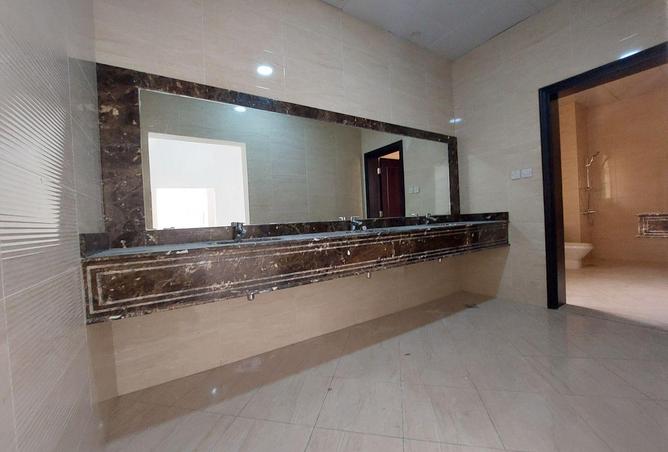 72729281 - صورة العقار 2