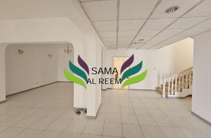Villa - 4 Bedrooms - 4 Bathrooms for rent in Al Manara - Dubai
