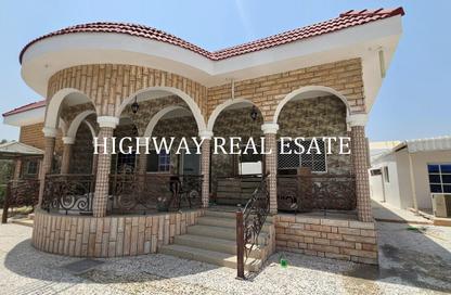 Villa - 4 Bedrooms - 7 Bathrooms for rent in Al Ramaqiya - Wasit - Sharjah
