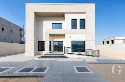 Villa - 4 Bedrooms - 5 Bathrooms for rent in Al Aweer 1 - Al Aweer - Dubai
