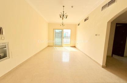 Apartment - 3 Bedrooms - 3 Bathrooms for rent in New Al Taawun Road - Al Taawun - Sharjah