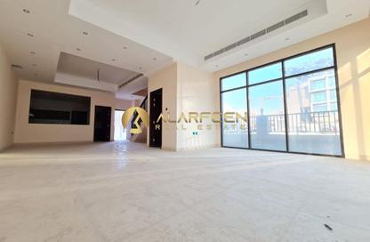 Villa - 4 Bedrooms - 6 Bathrooms for rent in Somerset Mews - District 10 - Jumeirah Village Circle - Dubai