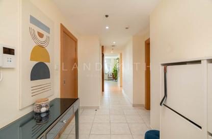 Apartment - 3 Bedrooms - 3 Bathrooms for rent in The Links East Tower - The Links - The Views - Dubai