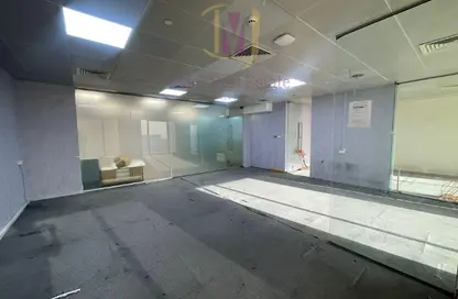 مكتب - غرفة نوم - 1 حمام للايجار في برج الصقر للأعمال - شارع الشيخ زايد - دبي