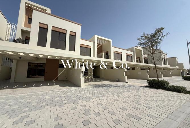 74240907 - Property Image 2