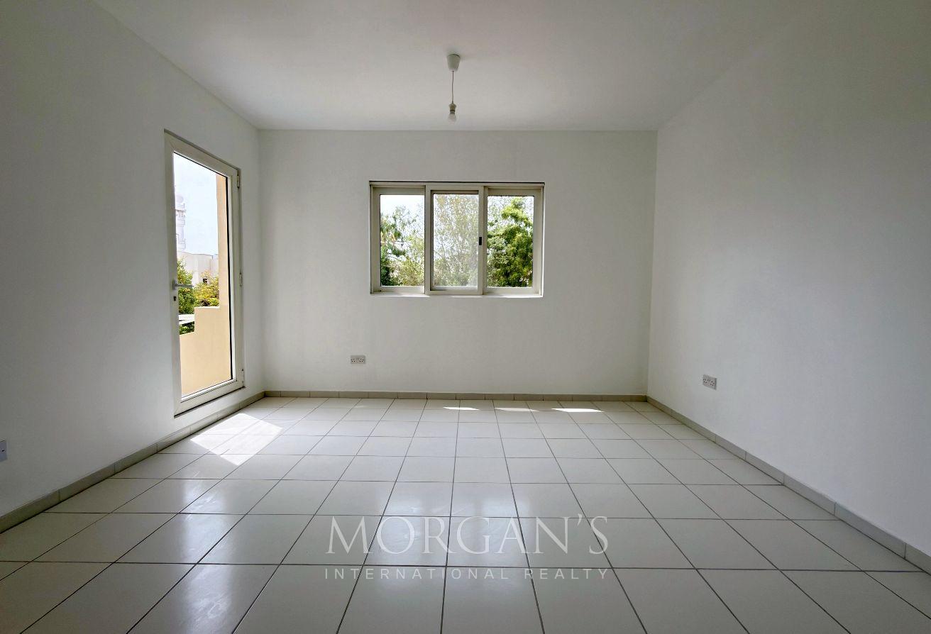 Jumeirah 1 Villa | 4BR + Maid's | Private Yards photo 8