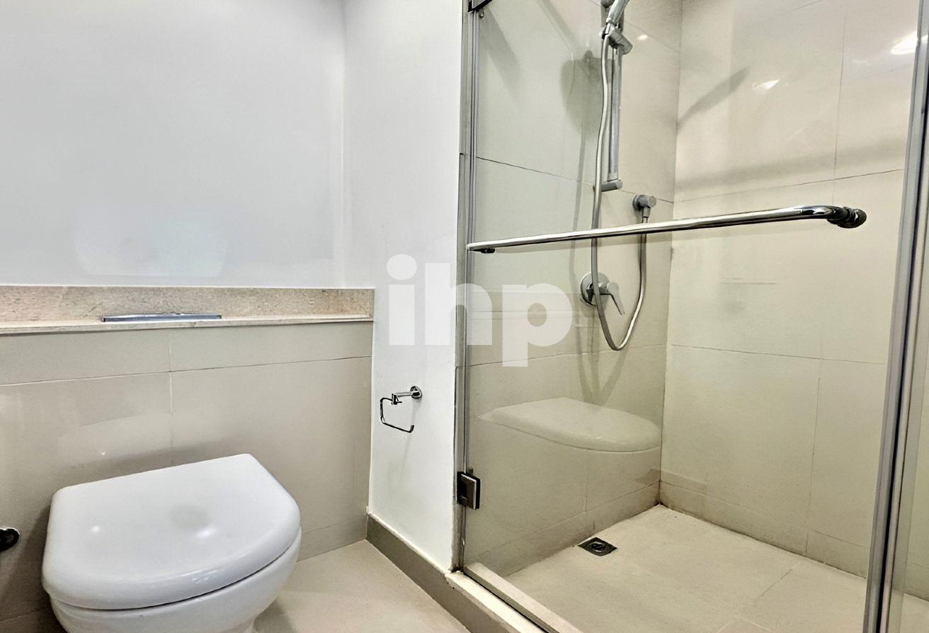 Luxury 4 Bed + Maid | Greenbelt | Prime location photo 22