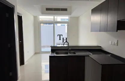 Villa - 4 Bedrooms - 5 Bathrooms for rent in Victoria 2 - Victoria - Damac Hills 2 - Dubai