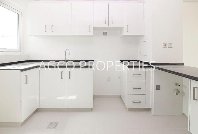 128355156 - Property Image 2