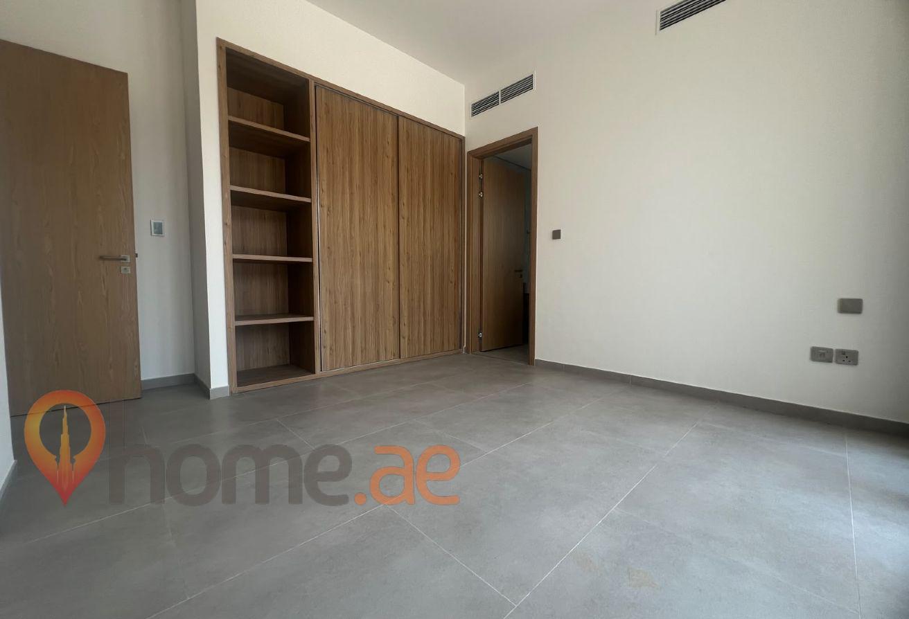 Luxury Park Facing l Huge Plot l Multiple Options photo 7