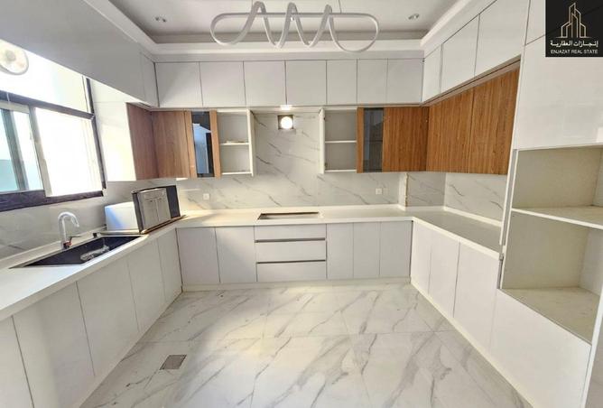 65166450 - Property Image 3