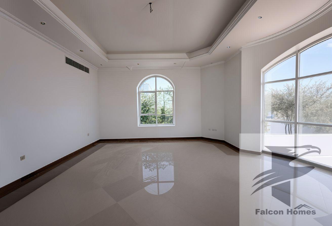 Spacious 6BR Villa with Garden | Ready to Move photo 10