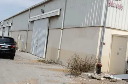 Factory - Studio - 5 Bathrooms for rent in Umm Al Thuoob - Umm Al Quwain