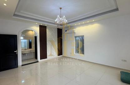Villa - 5 Bedrooms - 7 Bathrooms for sale in Al Yasmeen 1 - Al Yasmeen - Ajman